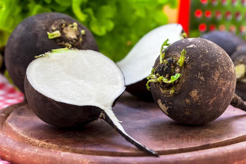 Black radish to fight worms and parasites