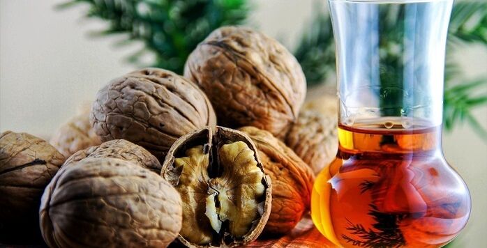 infusion of walnut husks to eliminate parasites